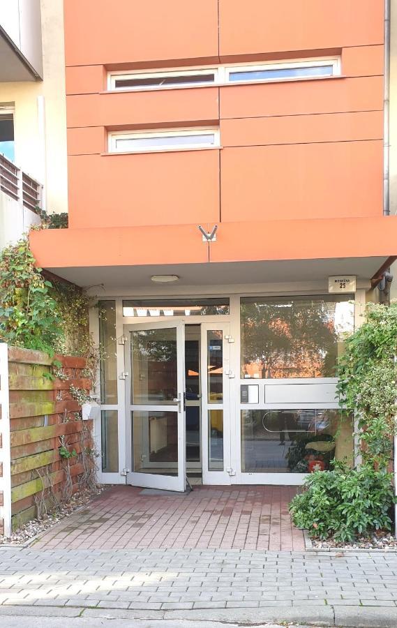 Apartament Wroc'love By Me & Mosiezna & Free Garage & Self Check In 24h